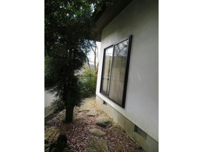 【庭】 | 内子町城廻貸家