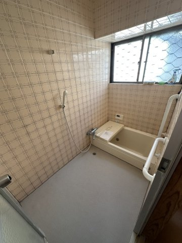 柳川市三橋町棚町の一戸建ての浴室