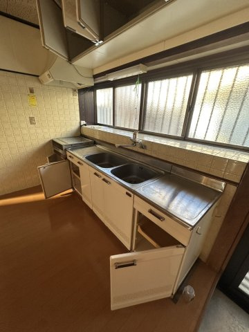 柳川市三橋町棚町の一戸建てのキッチン