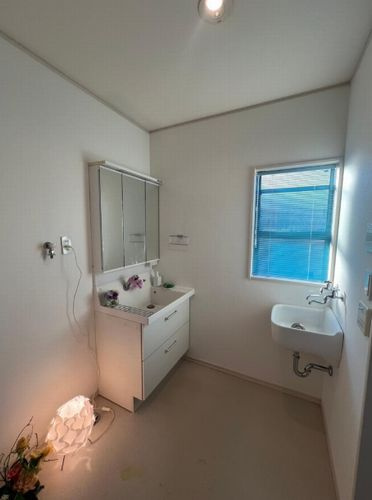 【独立洗面台】 | 【仲介手数料０円】中郡大磯町生沢　中古一戸建て | 【仲介手数料０円】中郡大磯町生沢　中古一戸建て