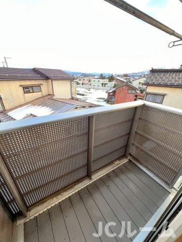 Aznable Aのバルコニー