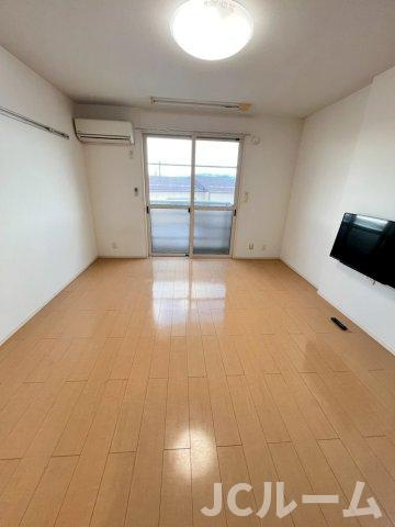 Aznable Aの居間・リビング