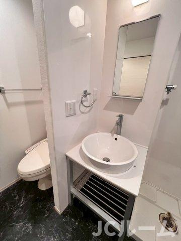 Aznable Aの洗面所