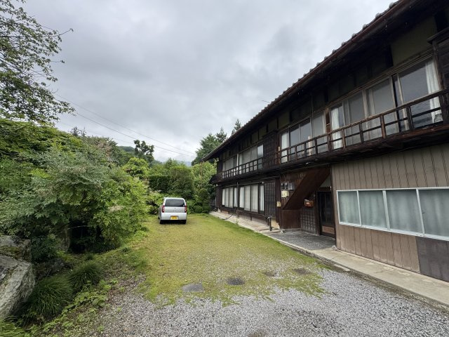 -三丁目不動産-　秩父郡長瀞町野上下郷　古民家の庭