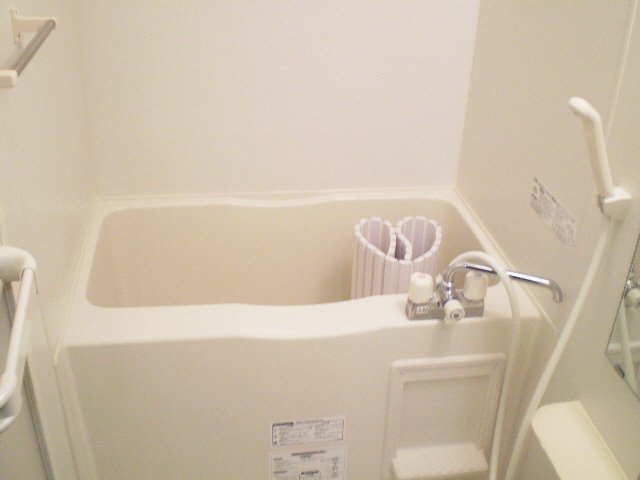 らふぃね壱番館の浴室|きれいなお風呂です