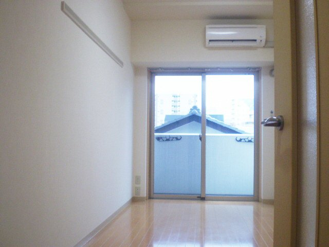 らふぃね壱番館の寝室|フローリングです