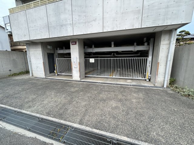 【駐車場】 | パレ武庫元町 | 駐車場があるので、車を買う予定の方も安心です