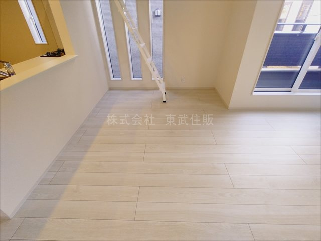 【居間・リビング】の画像