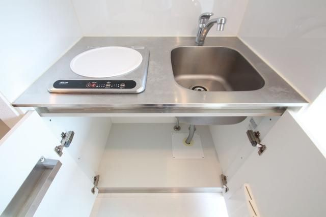 ＩＬ　ＲＯＳＳＯ町屋のキッチン