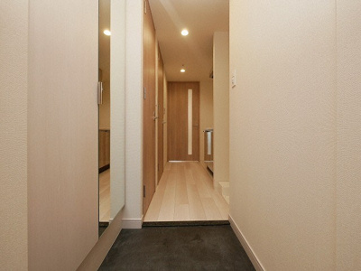 【玄関】 | プレサンス福島吉野ミナージ | シンプルで使いやすい玄関です