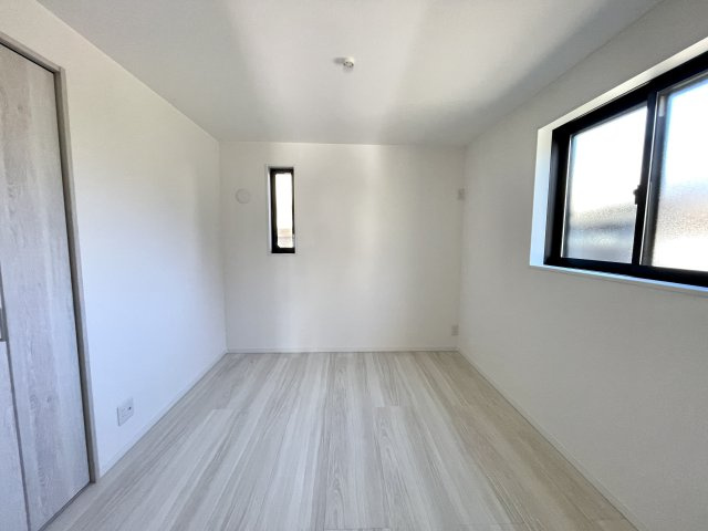 練馬区高野台3丁目　ロフト×省エネ住宅　全3棟のトイレ|A号棟