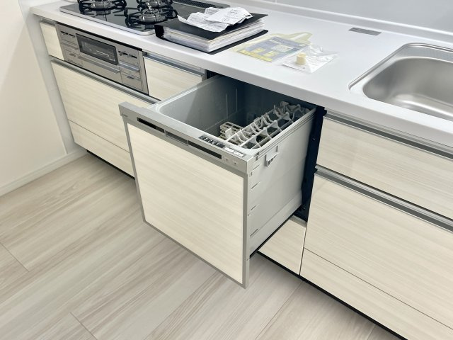 練馬区高野台3丁目　ロフト×省エネ住宅　全3棟の居間・リビング|A号棟