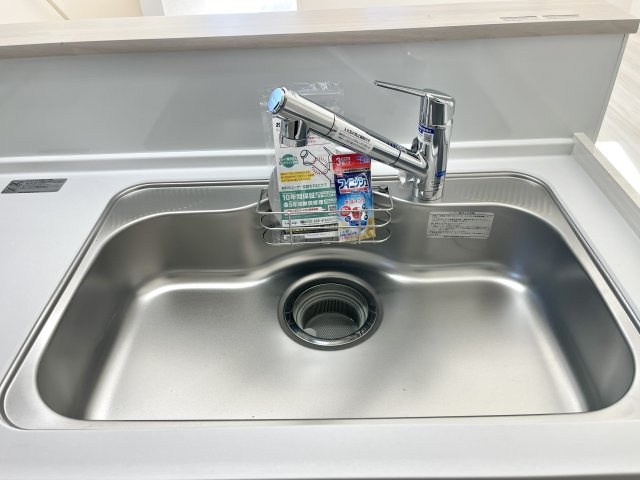 練馬区高野台3丁目　ロフト×省エネ住宅　全3棟のキッチン|A号棟