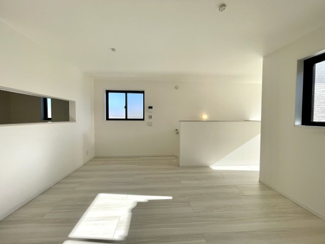 練馬区高野台3丁目　ロフト×省エネ住宅　全3棟の洗面所|A号棟