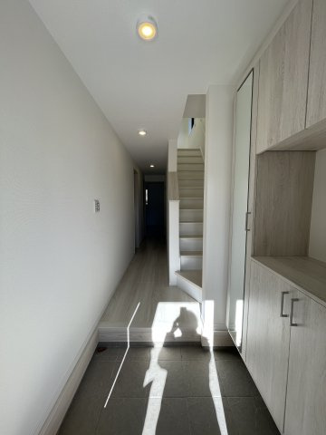 練馬区高野台3丁目　ロフト×省エネ住宅　全3棟の玄関|A号棟