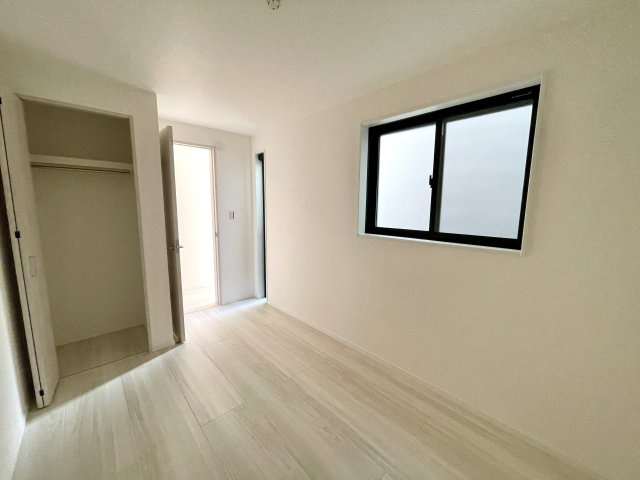 練馬区高野台3丁目　ロフト×省エネ住宅　全3棟の洋室|A号棟