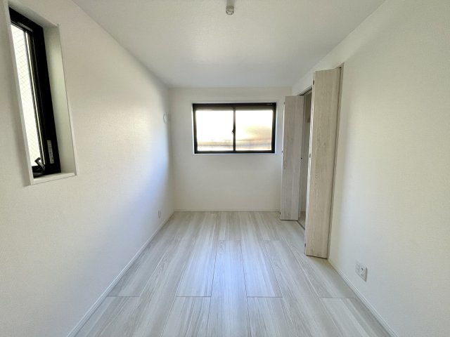 練馬区高野台3丁目　ロフト×省エネ住宅　全3棟の洋室|A号棟