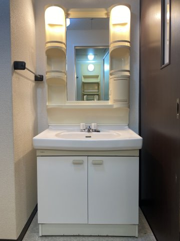 ライオンズマンション山王第2の洗面所|洗面化粧台