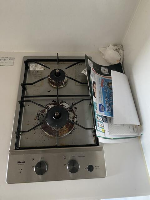 クレストコート中野のキッチン|２口コンロです