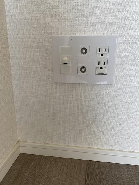 クレストコート中野の設備|コンセントです