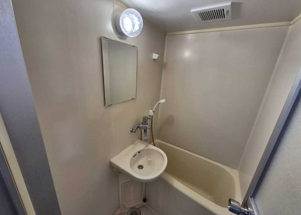 セントウェル　バストイレ別　最上階　陽当たり良好の浴室