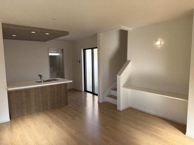 明石市朝霧山手町①号棟新築戸建の居間・リビング