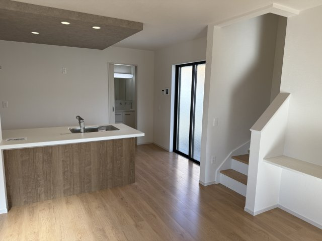 明石市朝霧山手町①号棟新築戸建の居間・リビング