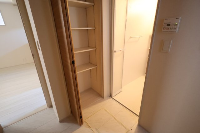 《仲介手数料無料》上尾市原市北１丁目1-24新築一戸建てブルーミングガーデンの収納