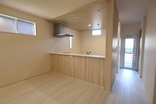 《仲介手数料無料》上尾市原市北１丁目1-24新築一戸建てブルーミングガーデンのキッチン