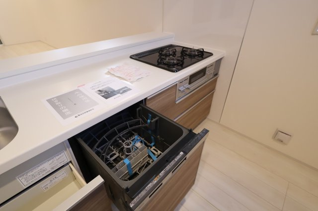 《仲介手数料無料》上尾市原市北１丁目1-24新築一戸建てブルーミングガーデンのキッチン