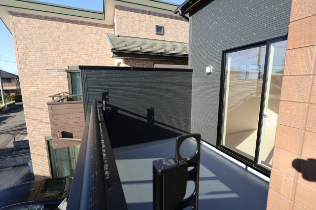 《仲介手数料無料》上尾市原市北１丁目1-24新築一戸建てブルーミングガーデンのバルコニー