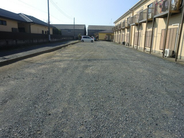 南部コーポＡの駐車場|広々駐車場！