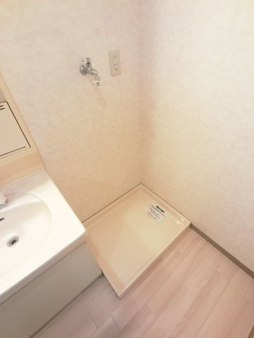 【設備】 | ※別部屋の写真となります。