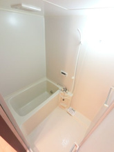 【浴室】 | ※別部屋の写真となります。