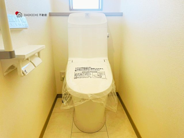 【トイレ】 | ワイウッドコート北本市中丸第6期　新築戸建　全9棟　5号棟
