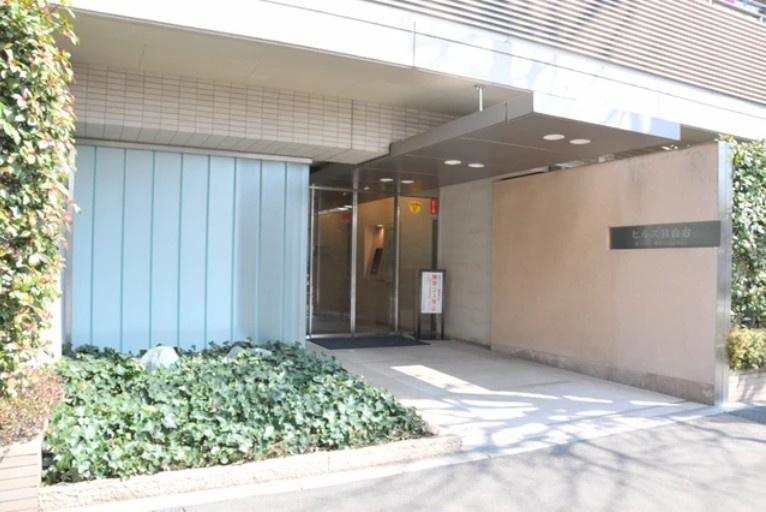 【エントランス】