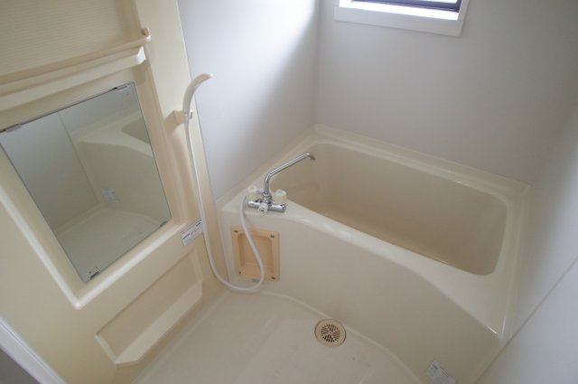 ビゴレ雅A棟の浴室