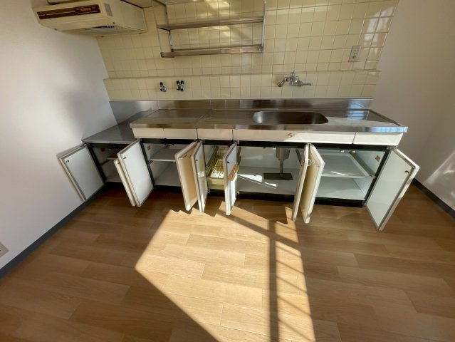 ヨウカワマンションのロビー