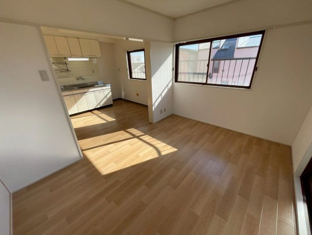 ヨウカワマンションの居間・リビング