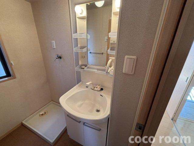 クレール皐月の独立洗面台