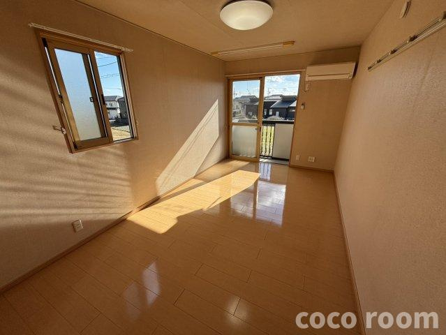 クレール皐月の居間・リビング