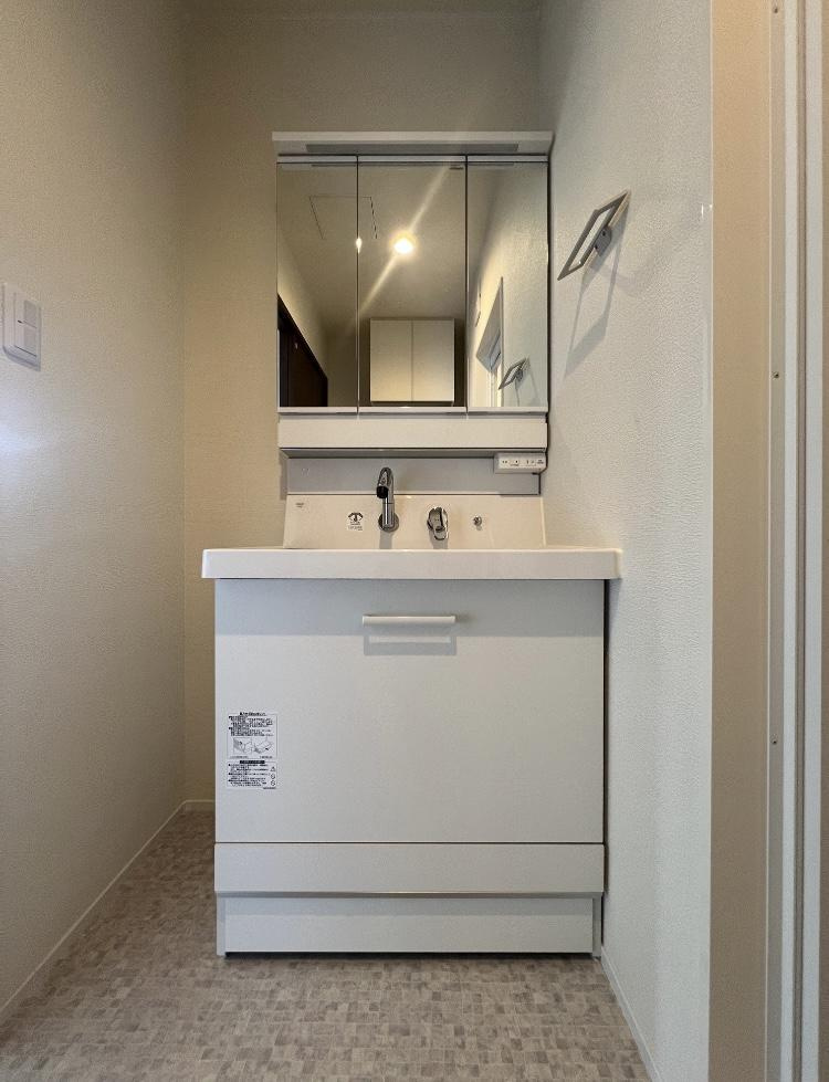 Ｃｈａｒｍｅ　Ｌａｃｉｎｅ（シャルム　ラシーネ）の洗面所