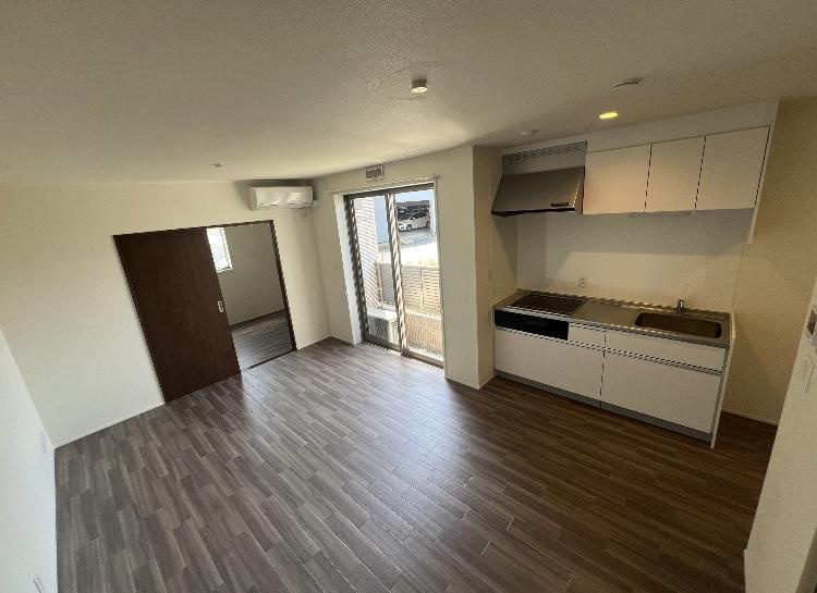 Ｃｈａｒｍｅ　Ｌａｃｉｎｅ（シャルム　ラシーネ）の居間・リビング