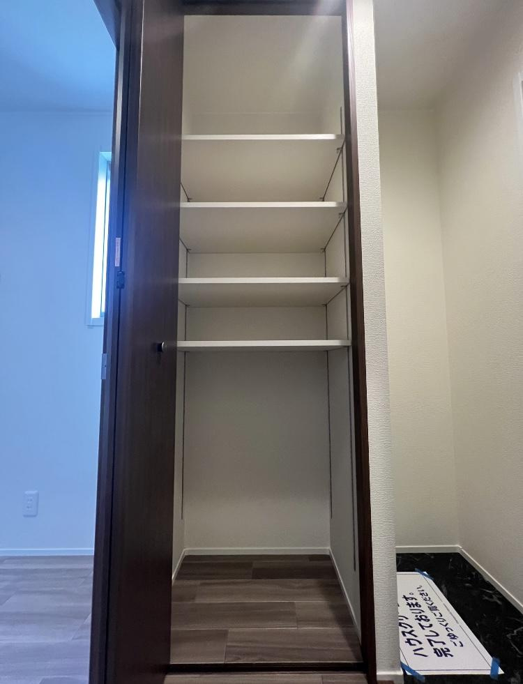 Ｃｈａｒｍｅ　Ｌａｃｉｎｅ（シャルム　ラシーネ）の収納