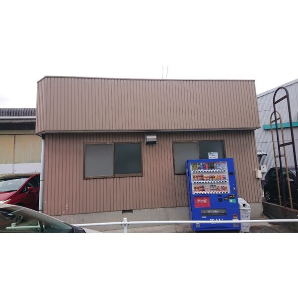 植田山倉庫の外観