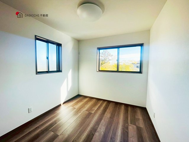 【洋室】 | ワイウッドコート北本市中丸第6期　新築戸建　全9棟　8号棟