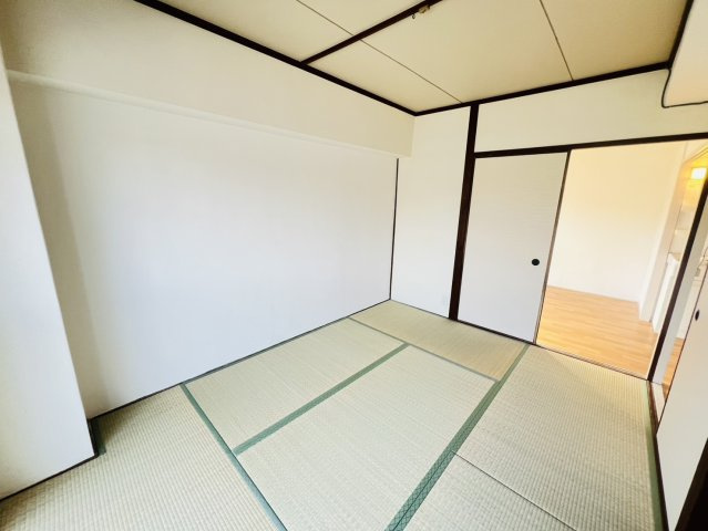 マンション朝霧2号館の内装