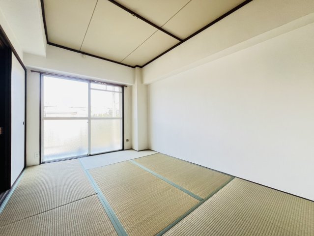 マンション朝霧2号館の和室