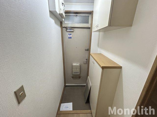 エムズ黒鳥Bの玄関