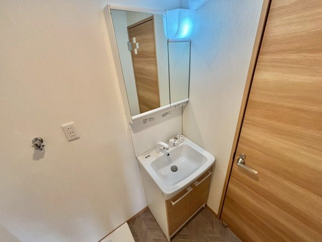 リープラス姫路宮上町の洗面所